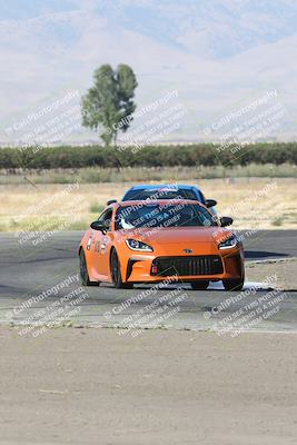 media/Sep-15-2024-Speed Ventures (Sun) [[7a54f7ed2f]]/Black Group/Session 1 (Outside Grapevine)/